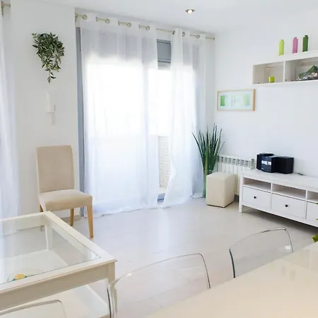 Daire Tranquil Duplex Sitges, Sea Views, Private Parking, Terrace