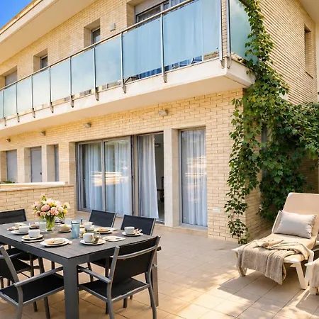 Quiet Duplex In With Sea Views, Terrace & Private Parking - Alisa Sitges